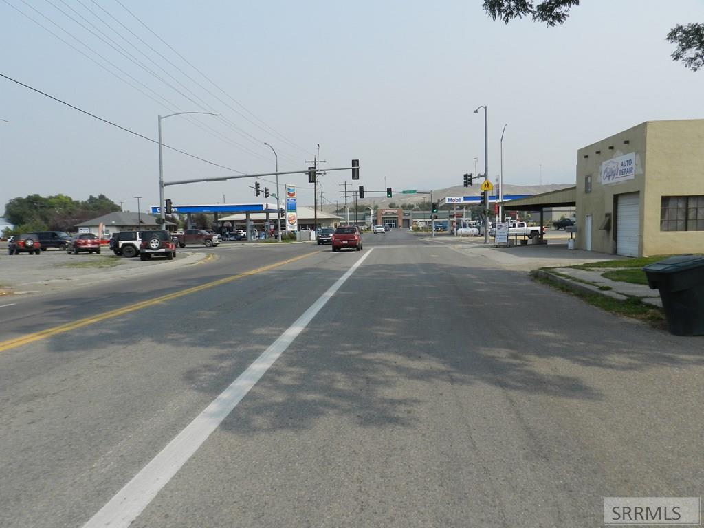 104 S Challis Street Property Photo 3