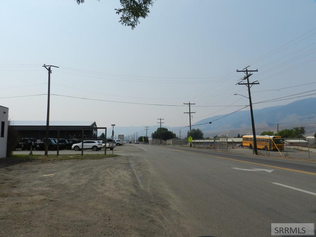 104 S Challis Street Property Photo 4