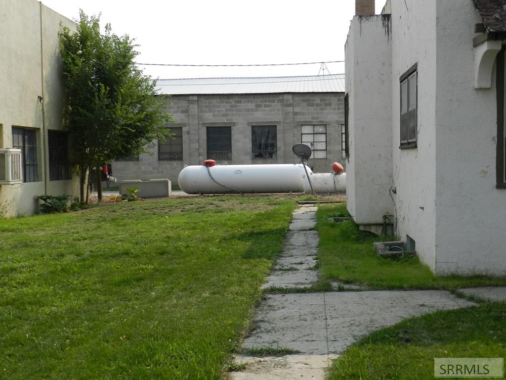 104 S Challis Street Property Photo 6