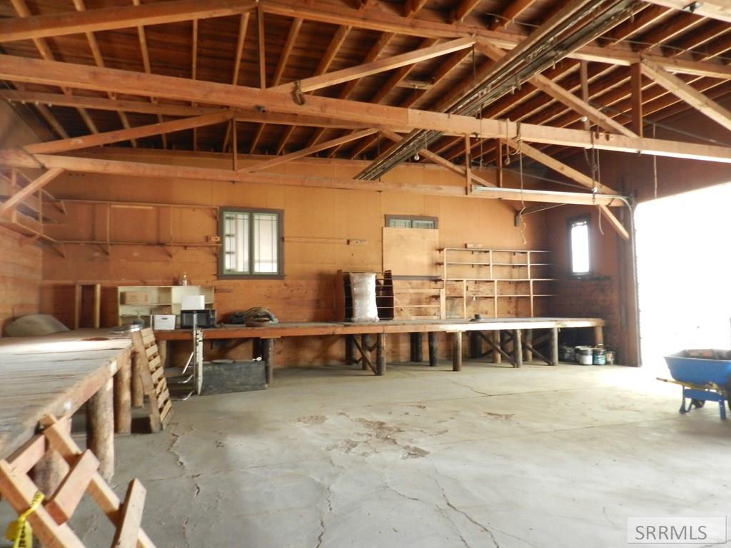 104 S Challis Street Property Photo 21