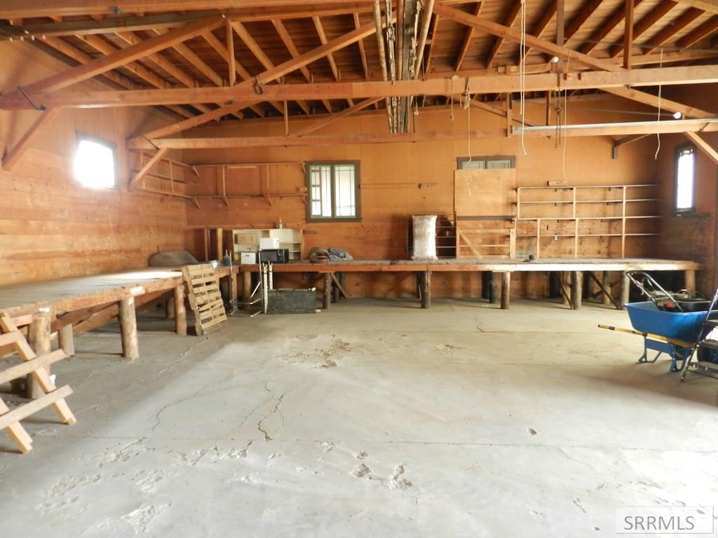 104 S Challis Street Property Photo 22