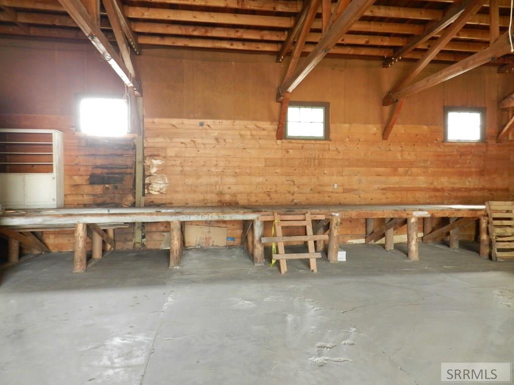 104 S Challis Street Property Photo 23