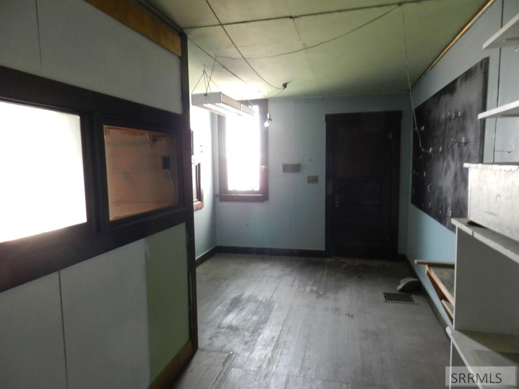 104 S Challis Street Property Photo 26