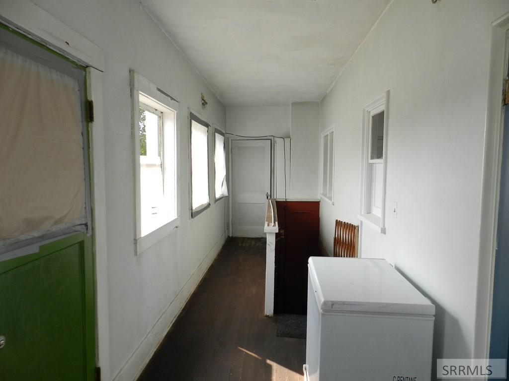 104 S Challis Street Property Photo 31