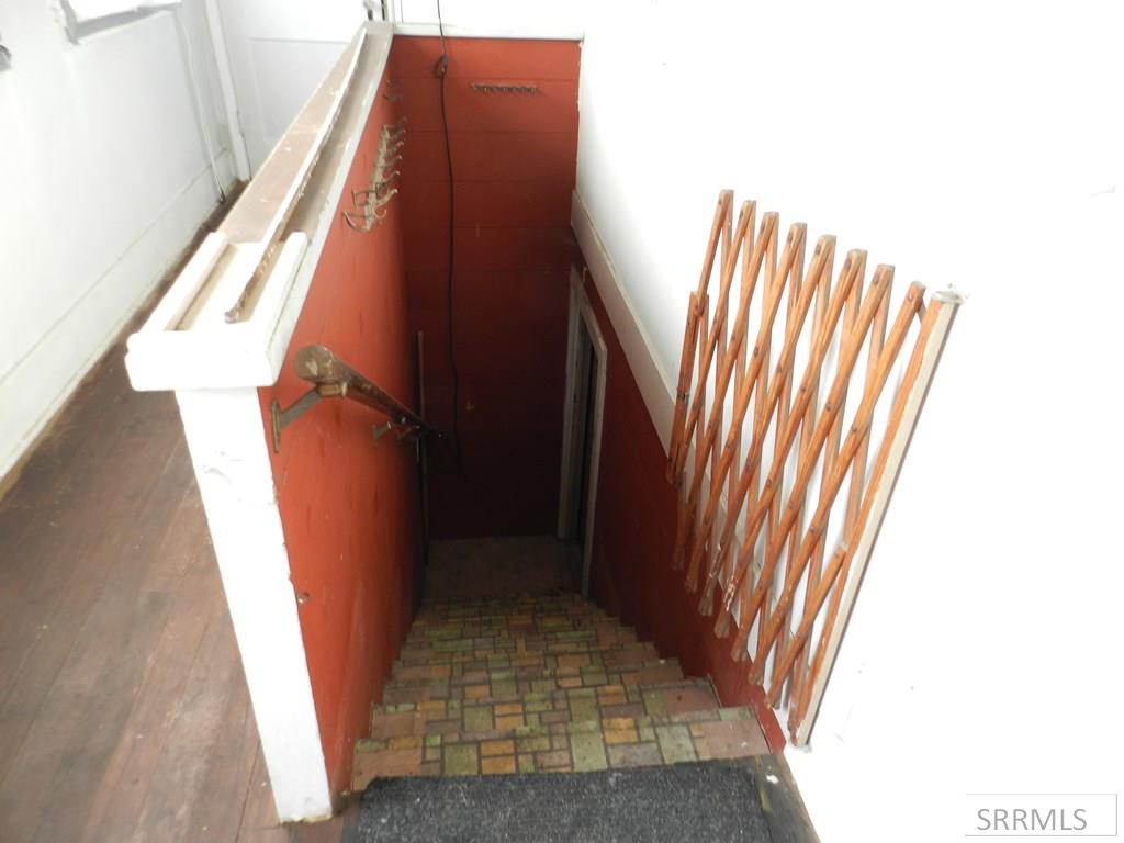 104 S Challis Street Property Photo 32