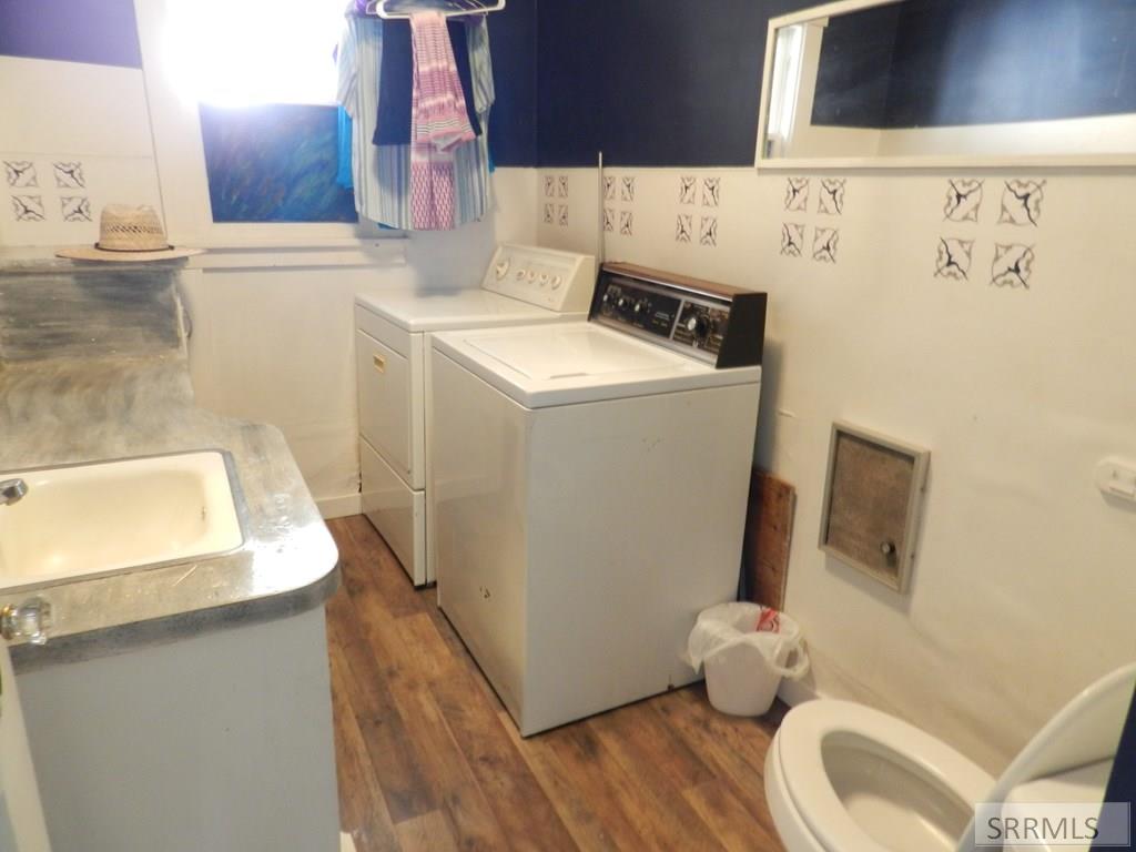 104 S Challis Street Property Photo 39