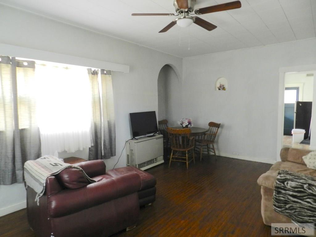 104 S Challis Street Property Photo 52