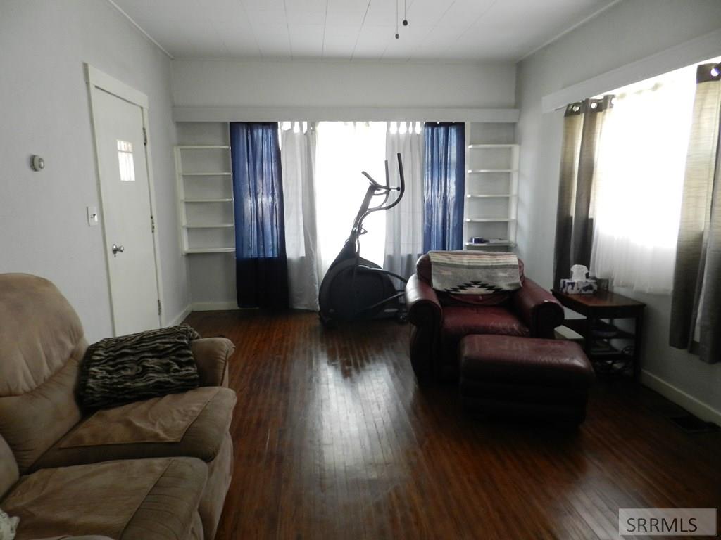 104 S Challis Street Property Photo 54