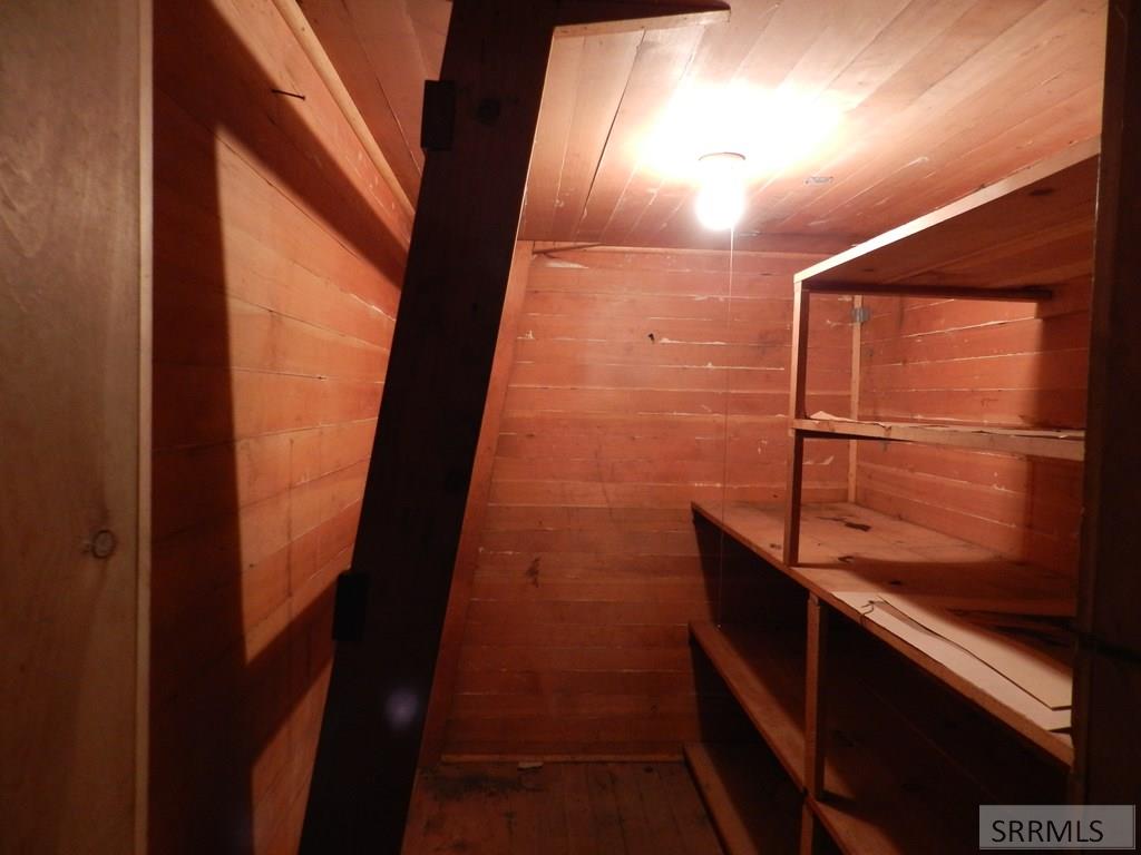 104 S Challis Street Property Photo 63
