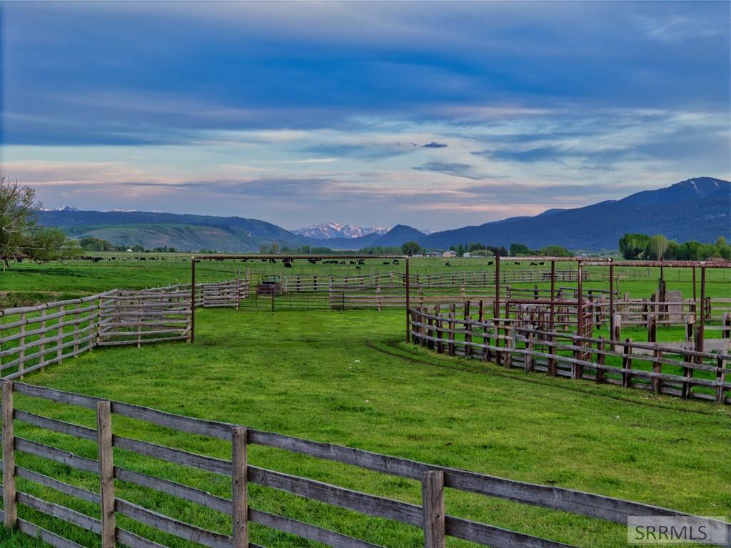 536 Ranger Station Property Photo 8