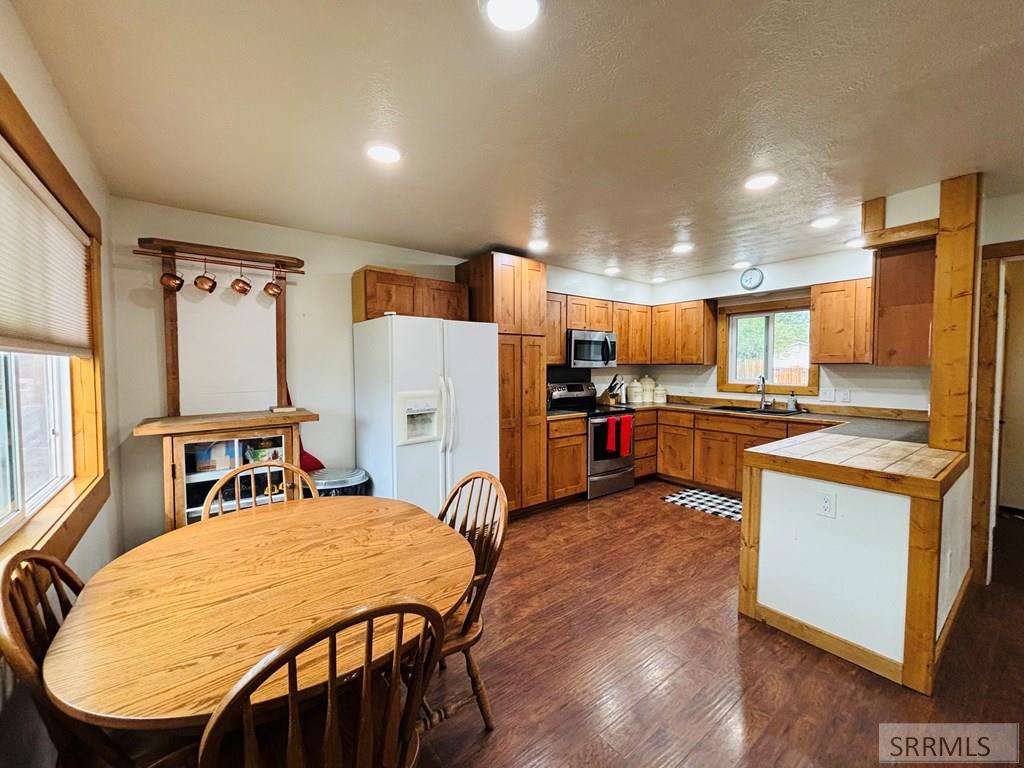 1307 Taft Avenue Property Photo 5