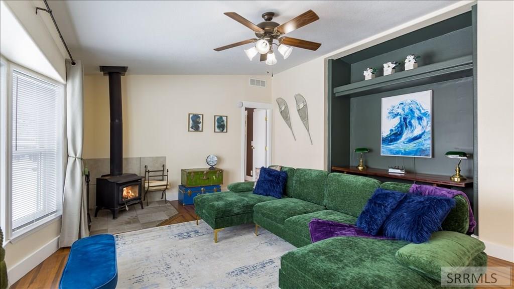 624 Easy Street Property Photo 16