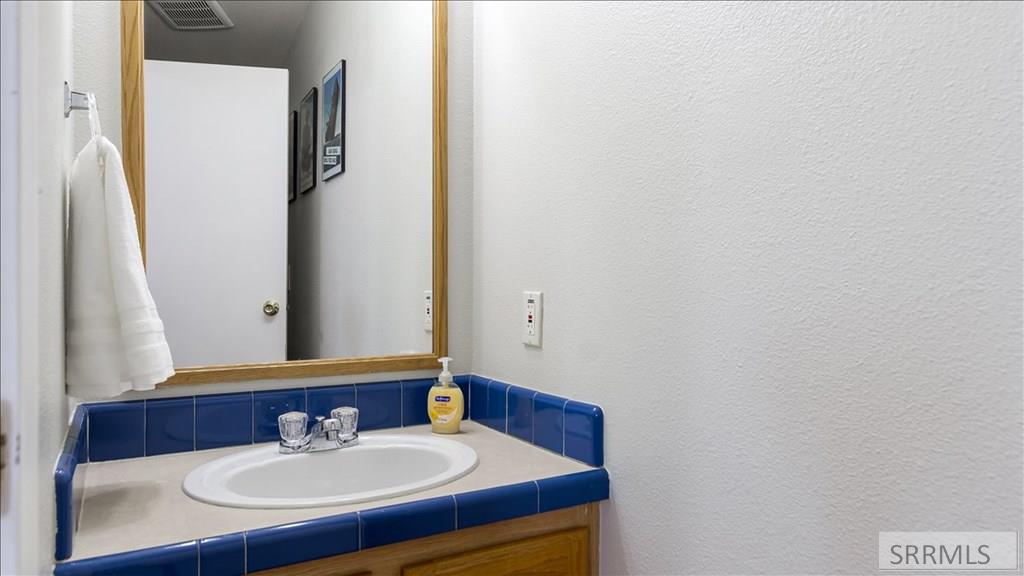 624 Easy Street Property Photo 20
