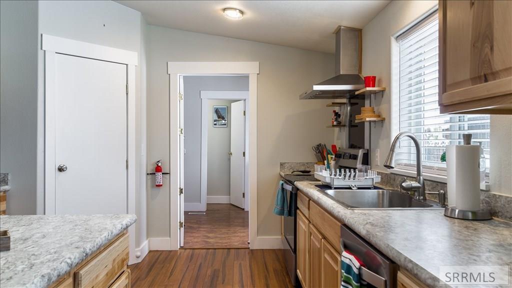 624 Easy Street Property Photo 25