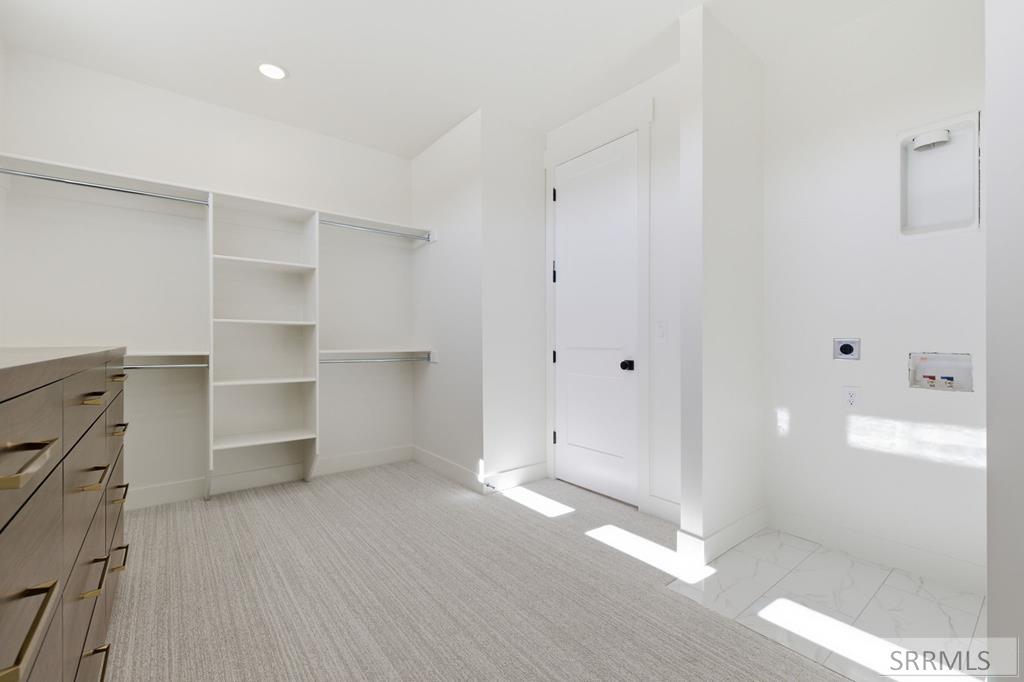 609 Hillside Drive Property Photo 23