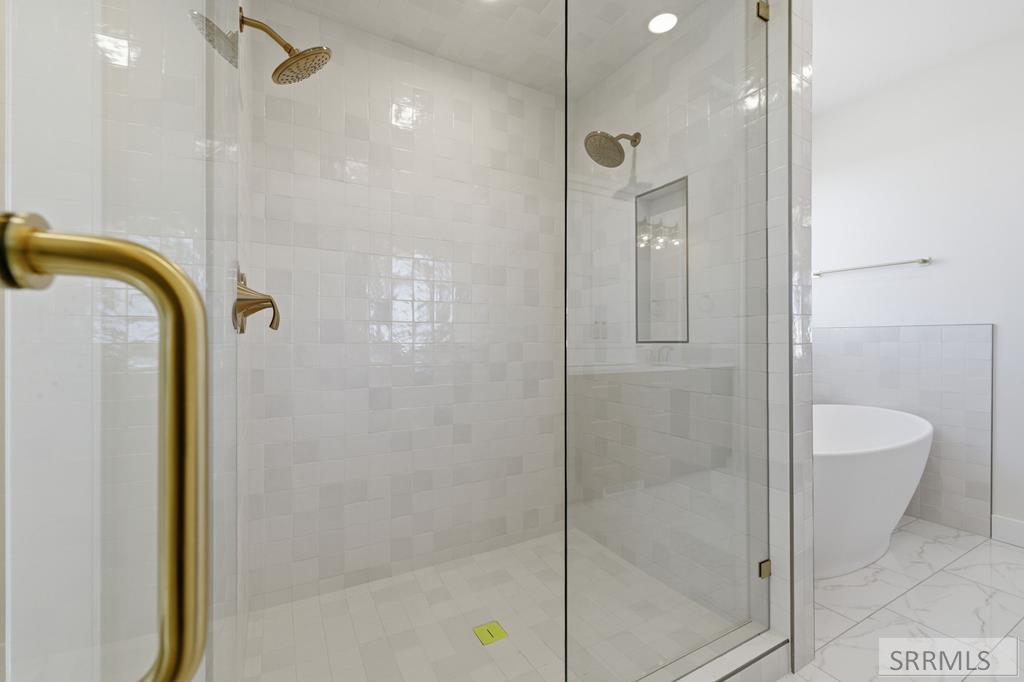 609 Hillside Drive Property Photo 44
