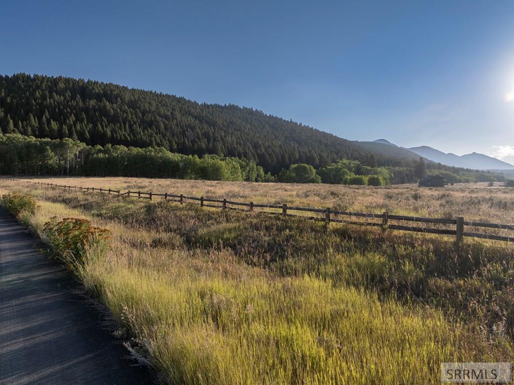 3721 Red Rock Road Property Photo 8