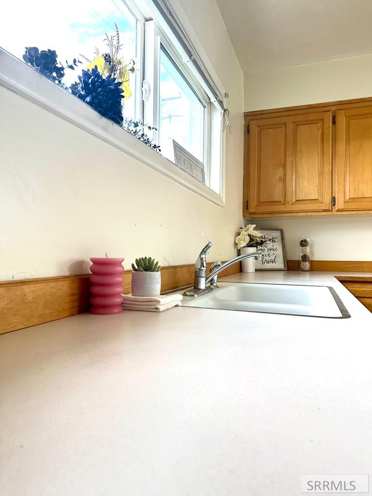 499 N 400 E Property Photo 8