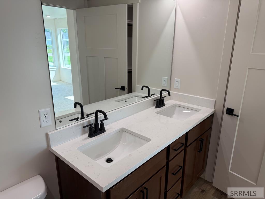 802 #301 E Sunnyside Road # 301 Property Photo 31