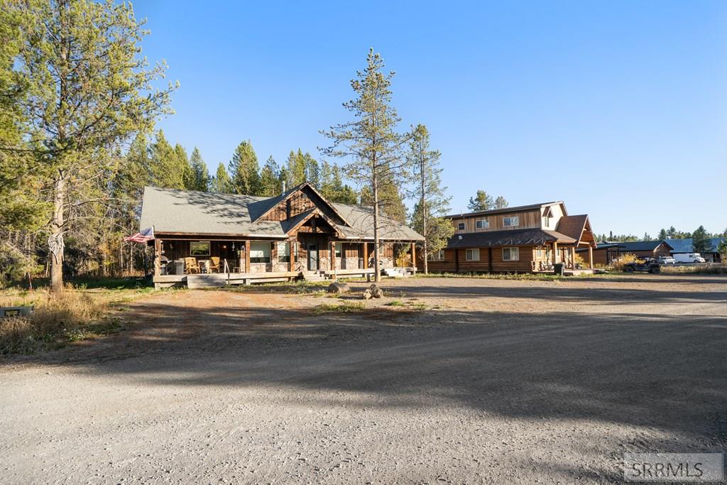 3770 Arctic Fox Drive Property Photo 4