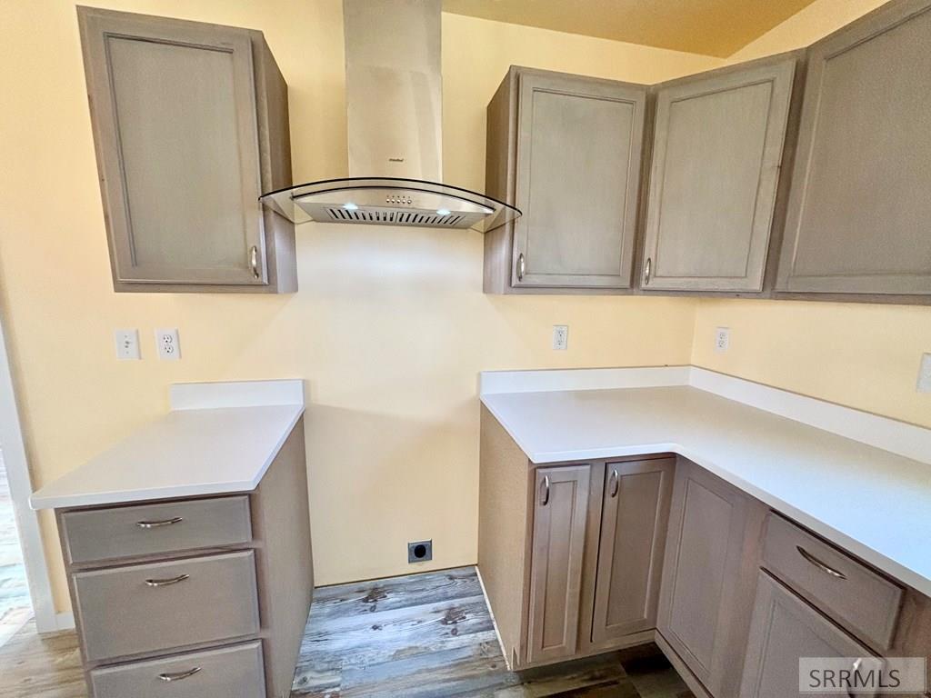 114 Neyman Street Property Photo 7