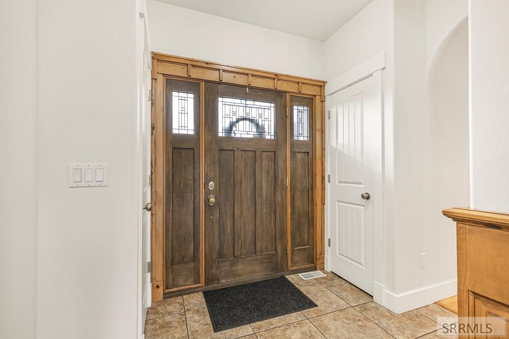 4389 E 278 N Property Photo 7