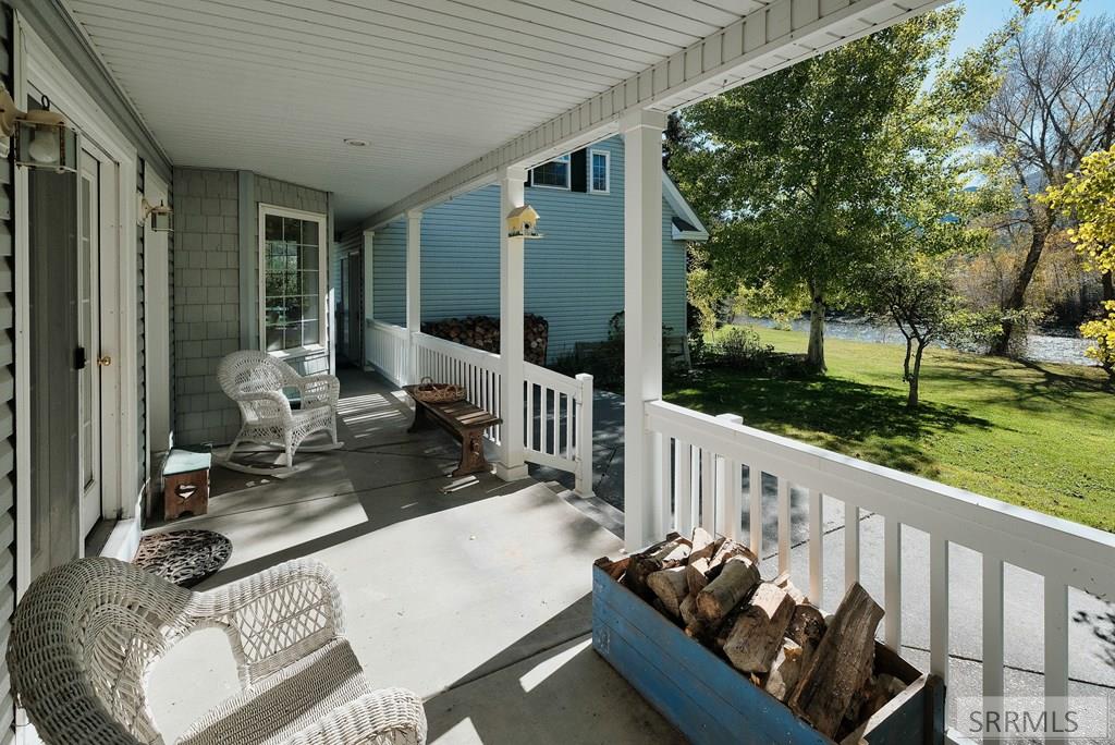 204 Riverwood Drive Property Photo 25