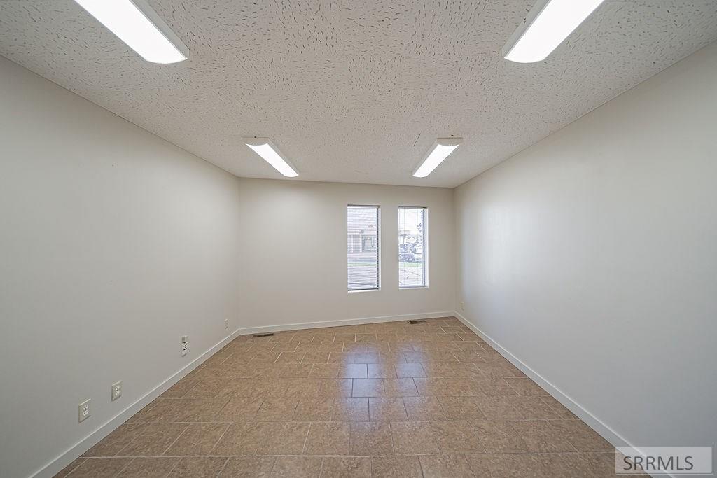 1740 E 17th Street Property Photo 48
