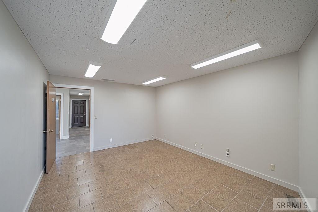 1740 E 17th Street Property Photo 49