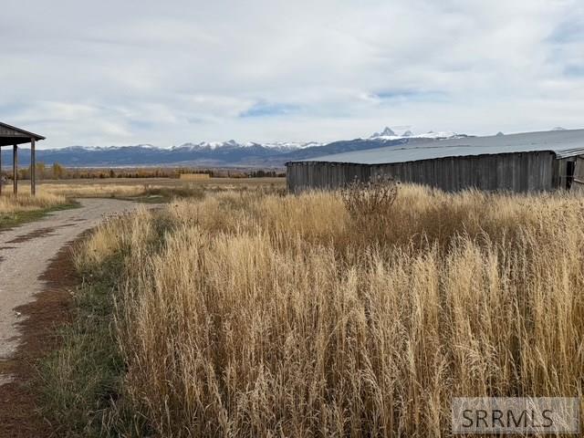 2255 S 5000 W Property Photo 6