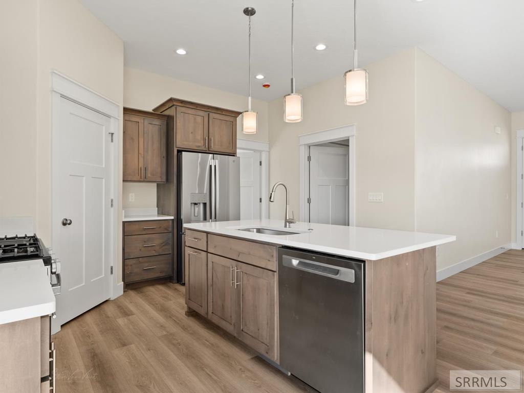 402 Kelton Circle Property Photo 13