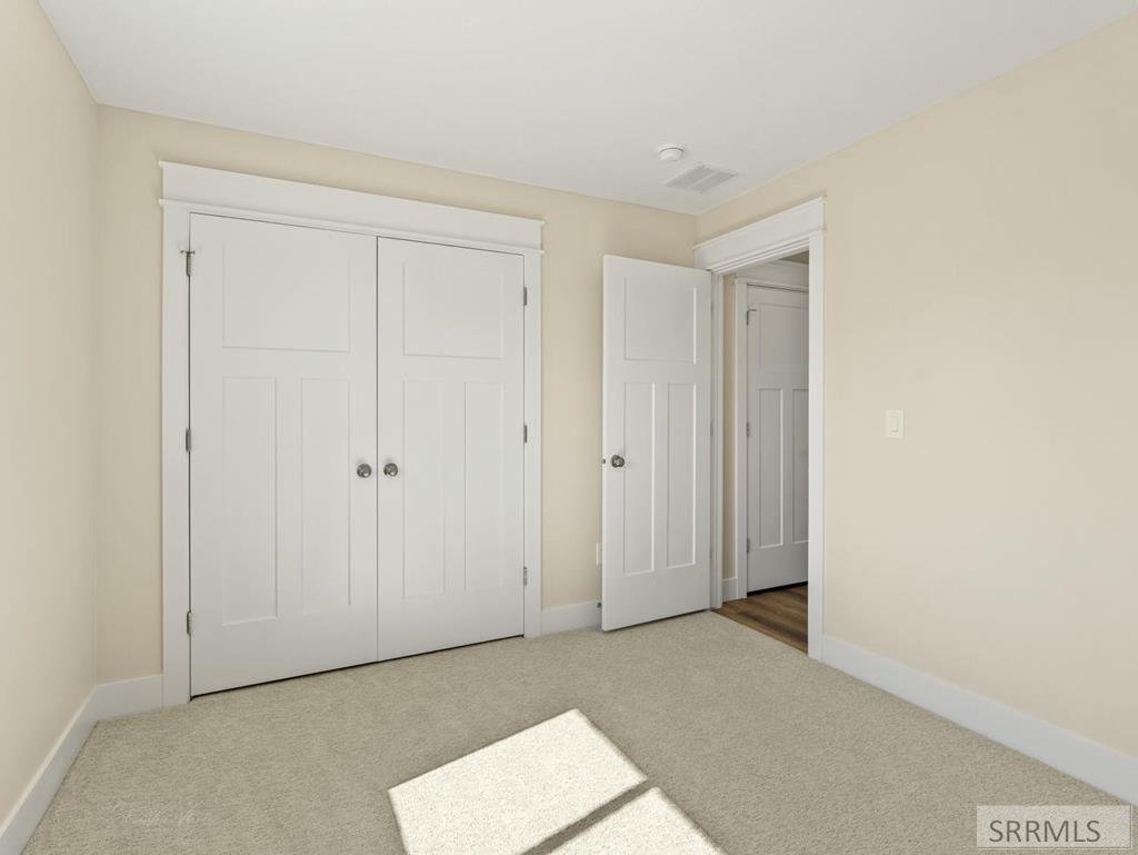 402 Kelton Circle Property Photo 27