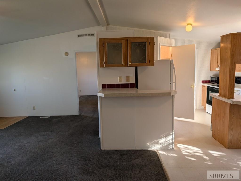 79 S Railroad Avenue Property Photo 10