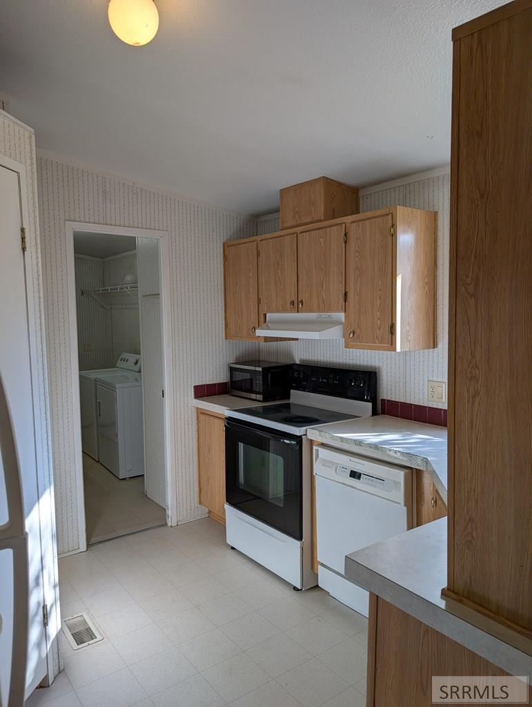 79 S Railroad Avenue Property Photo 15