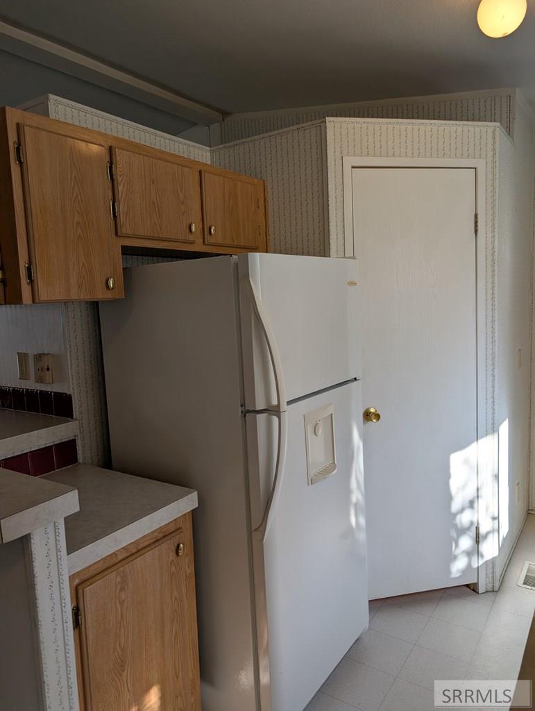 79 S Railroad Avenue Property Photo 16