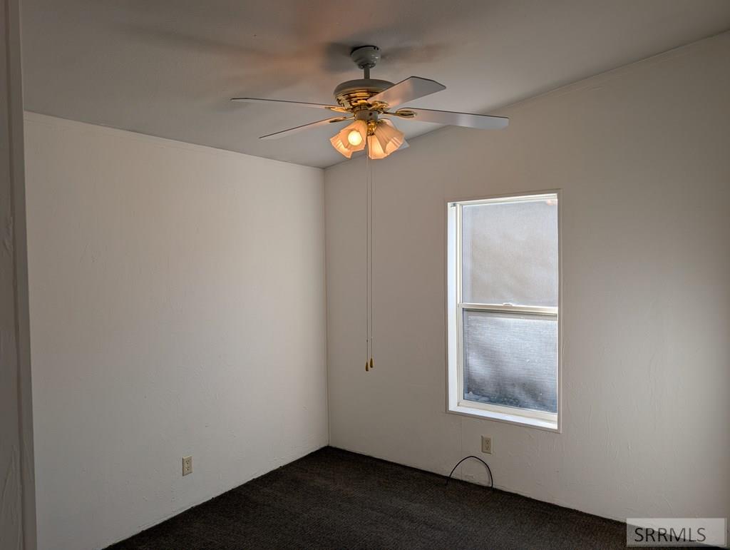 79 S Railroad Avenue Property Photo 20