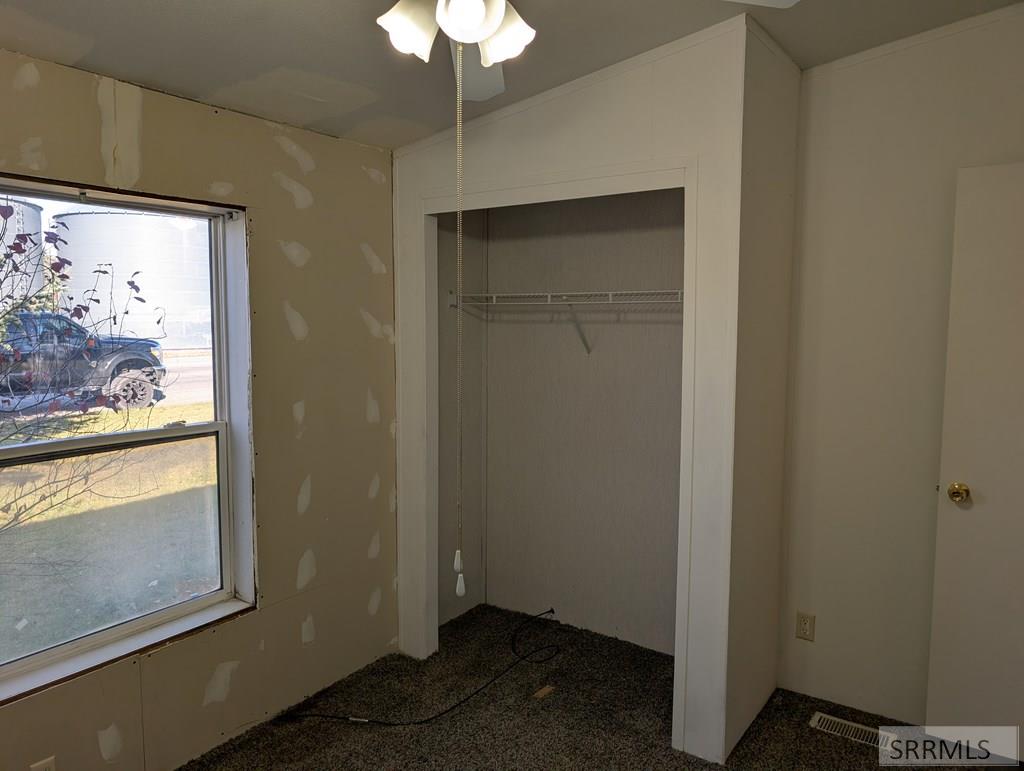 79 S Railroad Avenue Property Photo 27