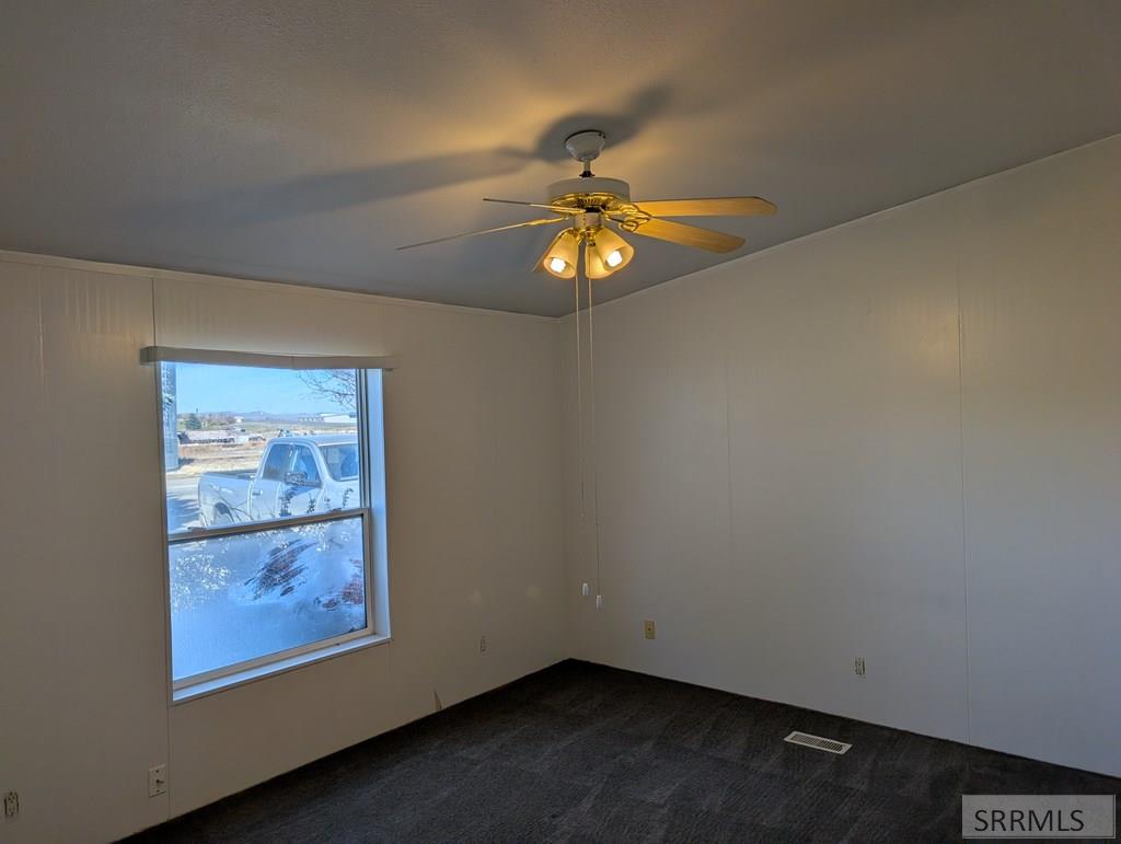 79 S Railroad Avenue Property Photo 28