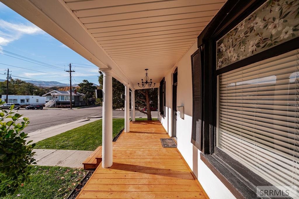 656 W Lander Street Property Photo 5