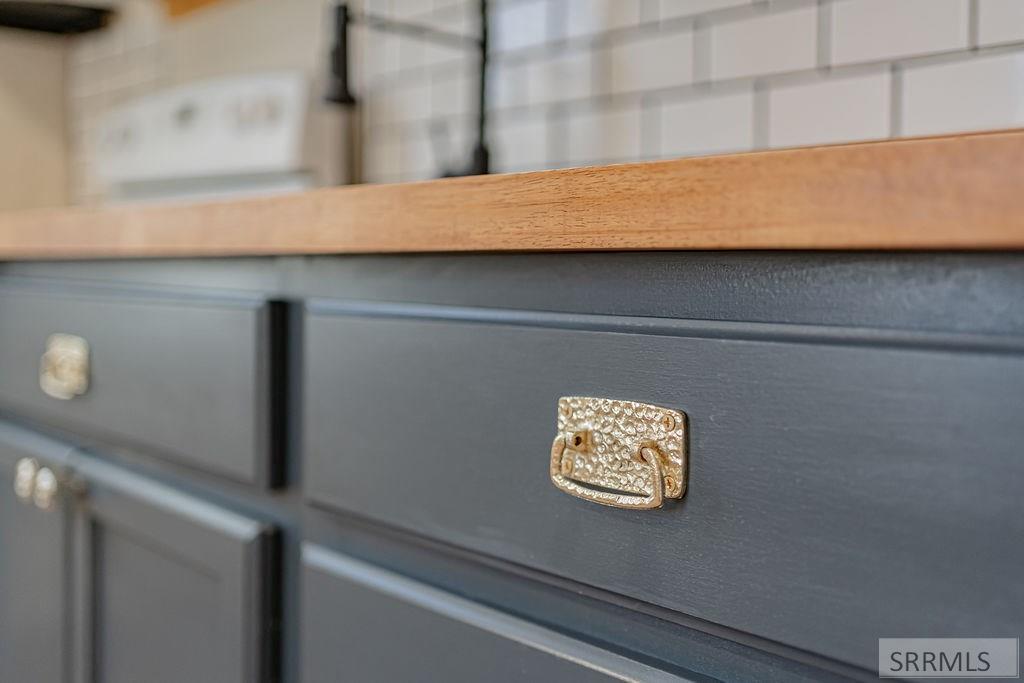 656 W Lander Street Property Photo 18