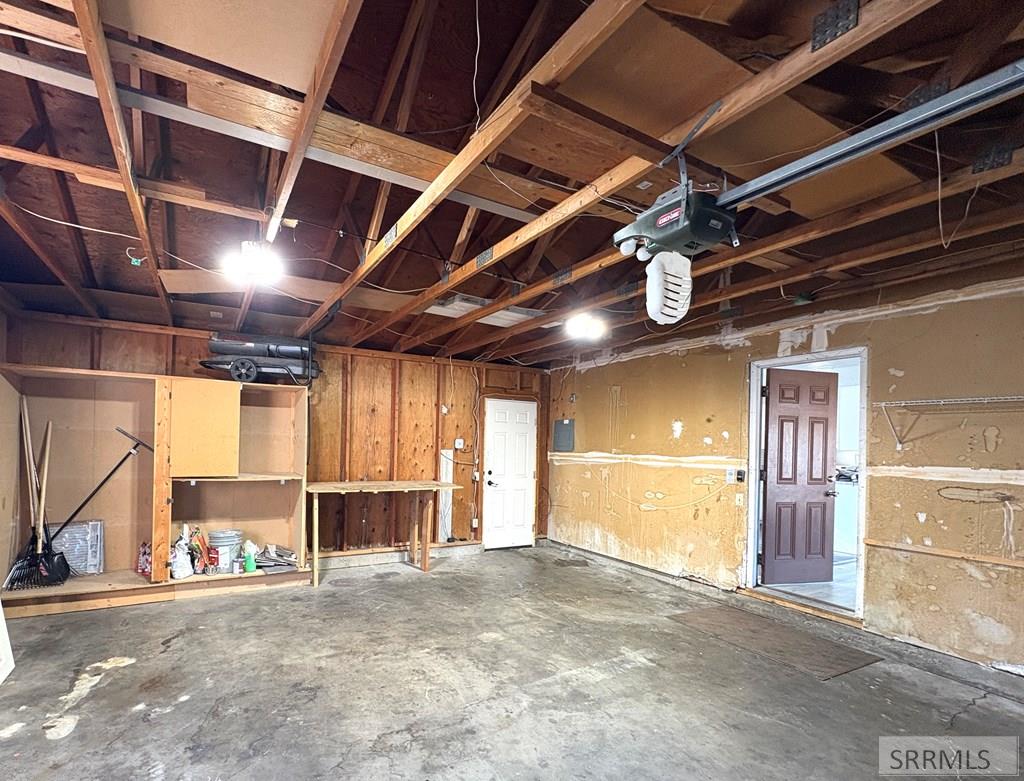 1565 Emerald Drive Property Photo 12