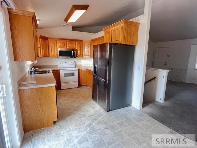 1673 N Avon Lane Property Photo 4