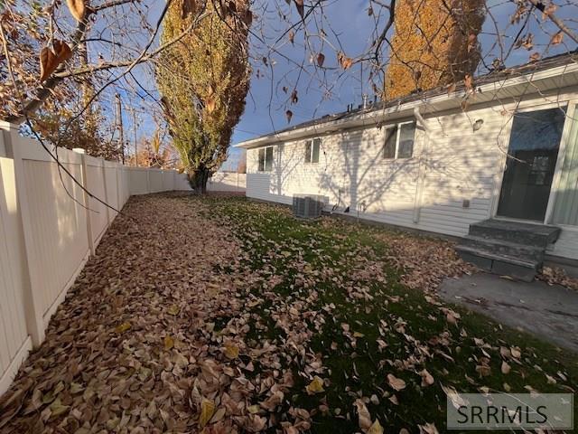 1673 N Avon Lane Property Photo 17