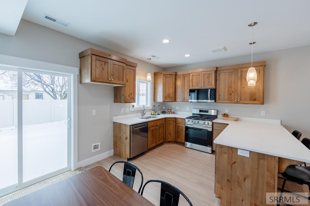 2393 Caddis Way Property Photo 9