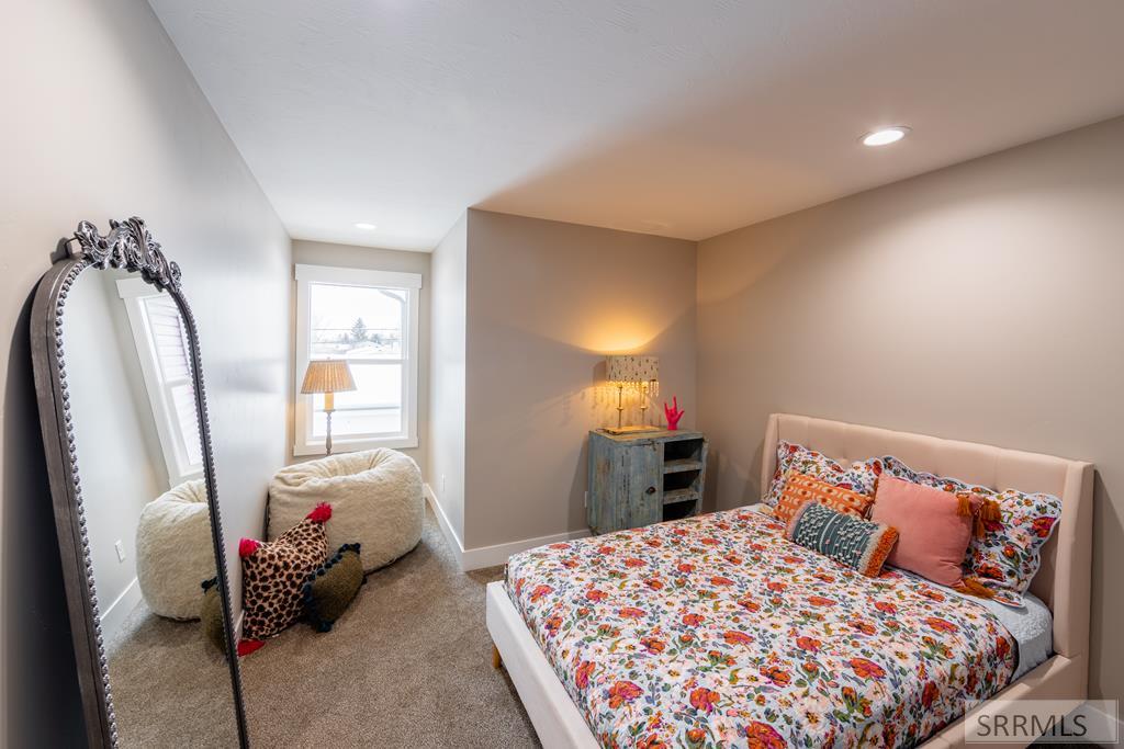 2385 Caddis Way Property Photo 18