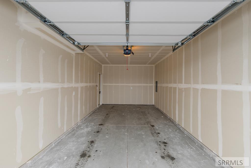 2385 Caddis Way Property Photo 25