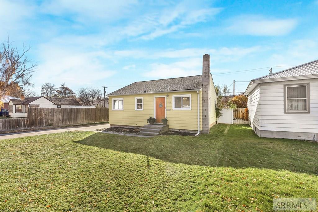 644 Lomax Street Property Photo 3