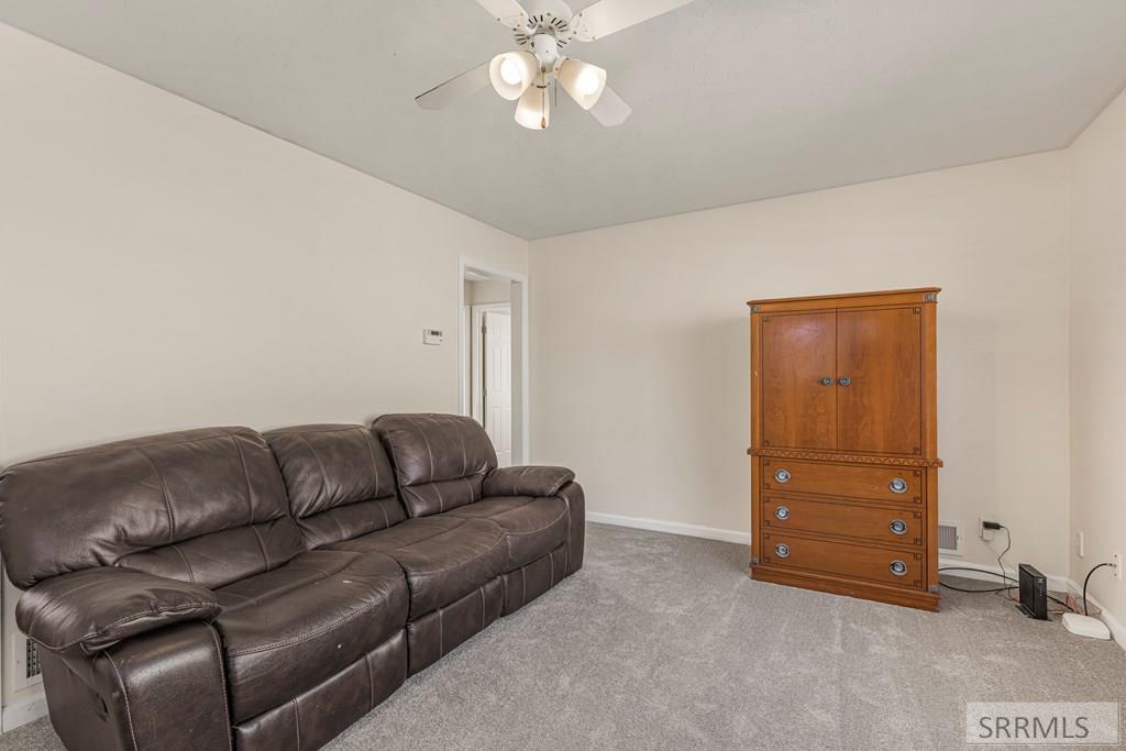 644 Lomax Street Property Photo 7