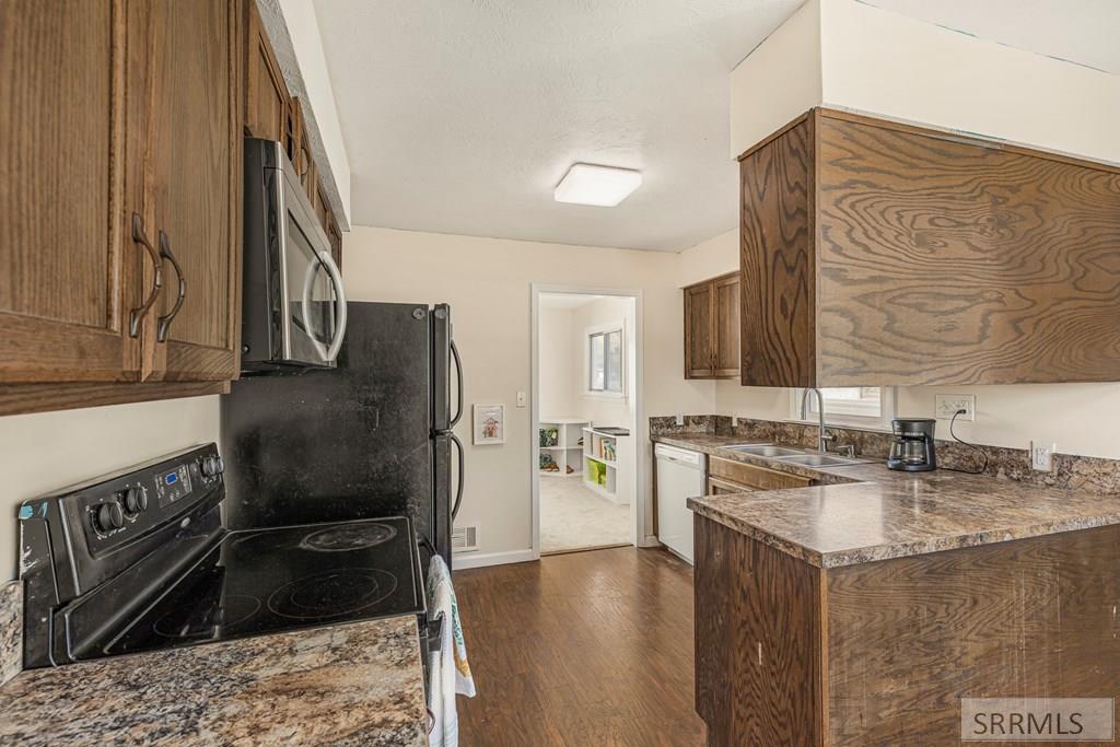 644 Lomax Street Property Photo 12