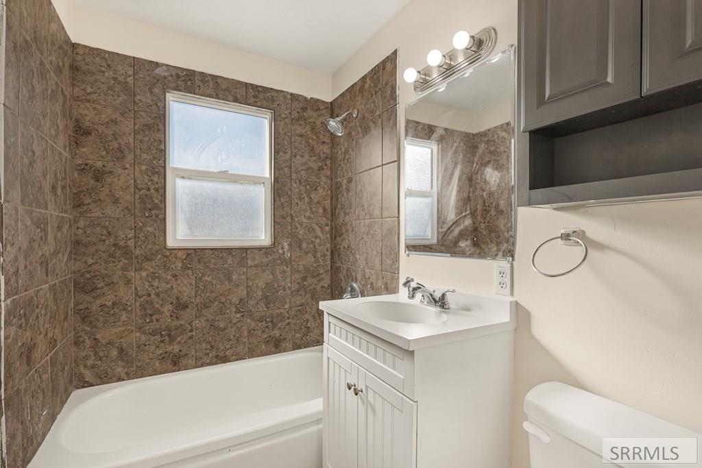 644 Lomax Street Property Photo 21